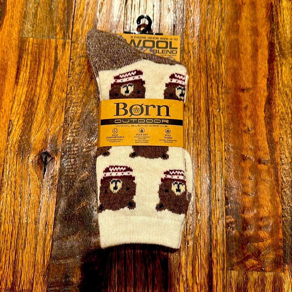 BORN OUTDOOR Bear Wool Blend Crew Socks 2 Pairs NWT!